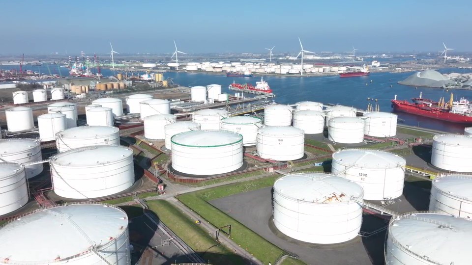  Field Development Project: Bazhenov & Achimov Tight Oil Formations